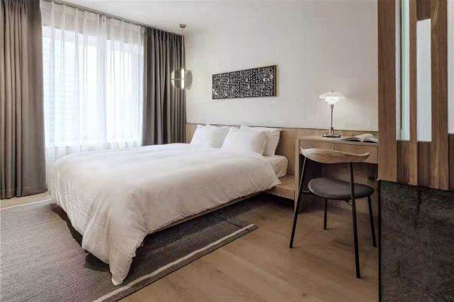 High-rise 3br/2bt Flat in Xintiandi 