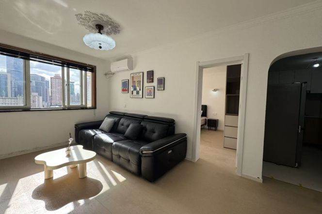 2brs2lrs1bath/bright/elevator/Yanping rd/high floor/new