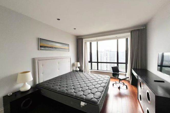 Bright 3Brs in Chateau Pinnacle