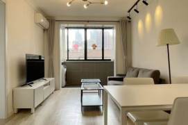 Really Bright&Modern&Spacious 2Bdrs 1Bath Apt+L10/11Jiaotong Uni.+Nice Compound+Elevator