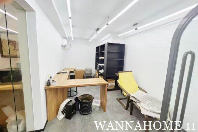 200Sqm Spacious Office/Commercial, Ground Floor, Patio + Kitchen
