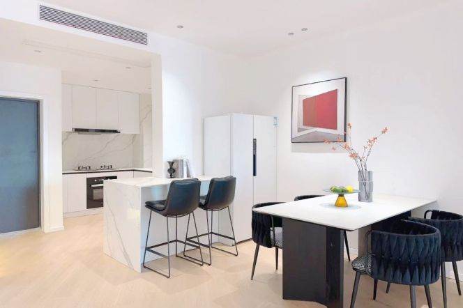 Valuable/Spacious 3BR+2BA with C/A,Floorheating,Oven 18.8K 