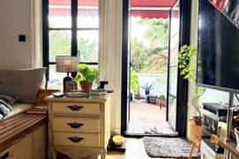 Beautiful 1br apt with balcony@ changshu rd