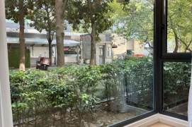 Modern & Spacious 3Br-2bathr Apt | West Yan'an rd Mt L3/4  |Heating,elevator