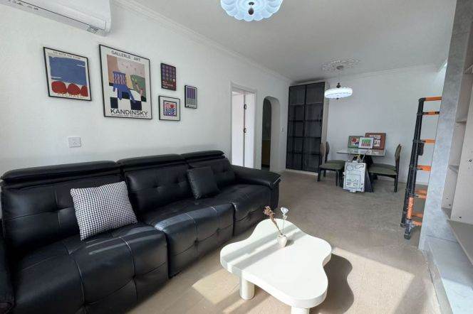 2brs2lrs1bath/bright/elevator/Yanping rd/high floor/new