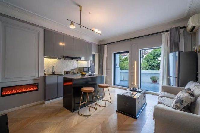 terrace/big living/open kitchen/Anfu Rd/line01&12 S shanxi Rd