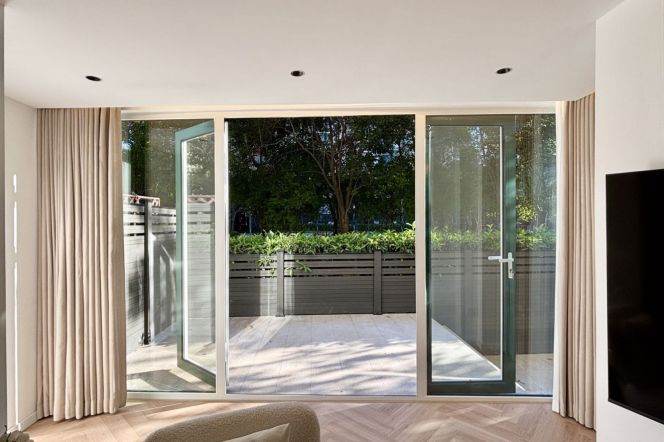 3Bdrs 2Baths/160sqm/Modern&Spacious&New/L4/12 Damuqiao Rd/ huge yard/JiaShan Rd