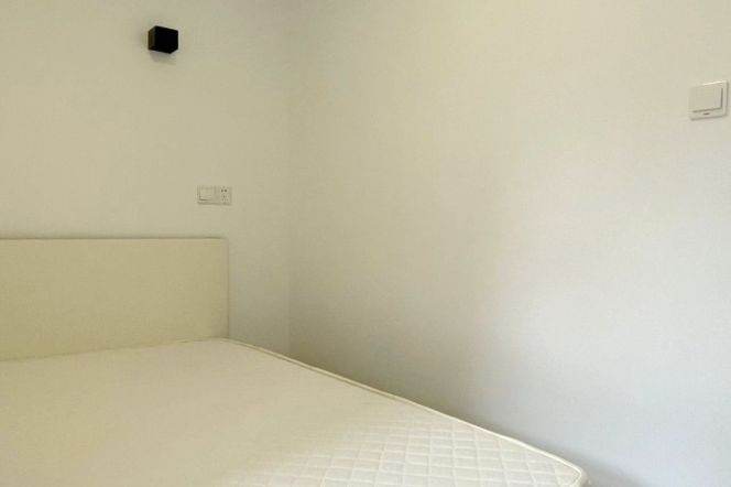 Really Bright&Modern&Spacious 2Bdrs 1Bath Apt+L10/11Jiaotong Uni.+Nice Compound+Elevator