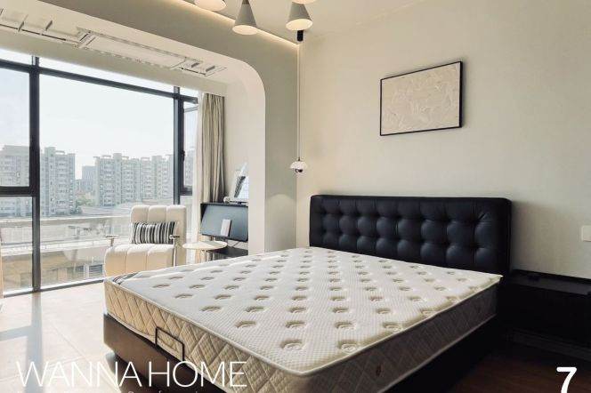 Garden Compound/Line 9/10 MT/Laowaijie/Brand New/French Windows/Large Storages/Cozy1br