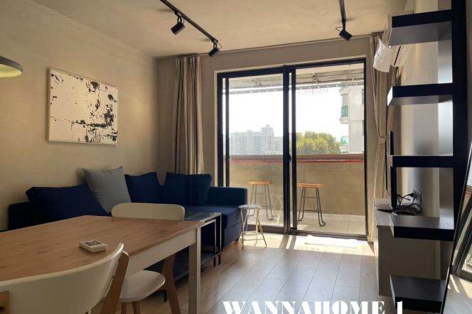 Really Bright&Spacious&Modern 1Bdr 1Bath Apt+ L2/3/4 Zhongshan Park/Large Cloakroom+Open Balcony