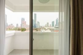 modern 3rs floor heating open balcony nice furniture near IAPM line 1,10,12