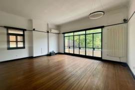 Old house 2BR APT +Big balcony Changshu Rd 28k