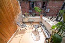 Bright 1Br w. Terrace 2nd floor Iapm 