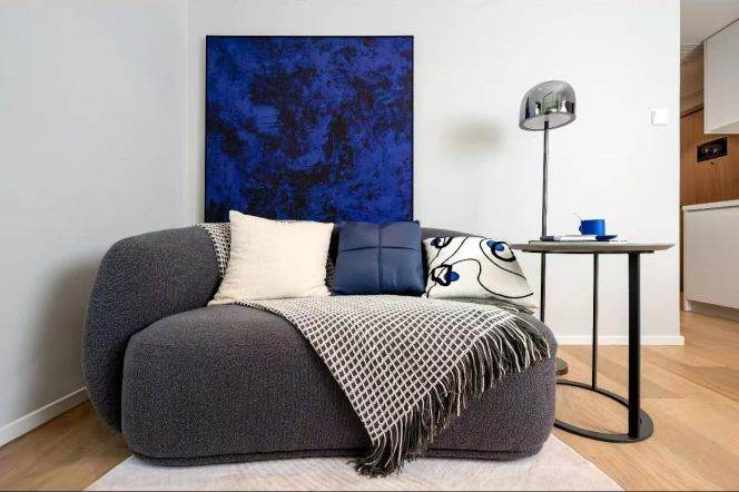 1BR with large terrace near Fu'dan,Tong'ji,SUFE and DSS can long and short lease