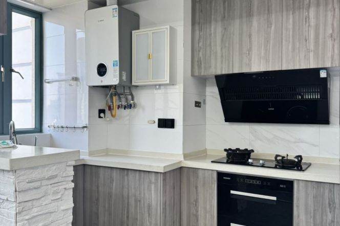 Highrise 3br-2bathr + balcony 150Sqm | Wuning rd metro L13/14 | Floor heating 17K