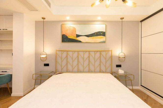  Homey 2br old apt at Changning &Yard     L10/11