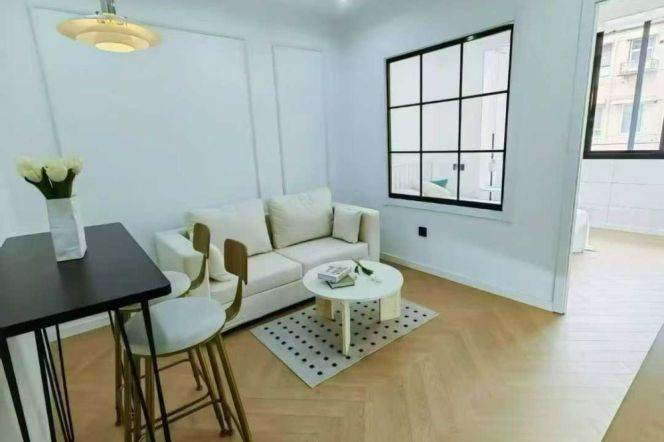 Caoyang rd 2BR 1LR@L3/4/11/14,bright room/brand furniture