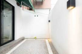  Homey 2br old apt at Changning &Yard     L10/11