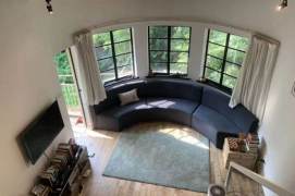 High-ceiling 1Br w. Balcony Changshu Road Station