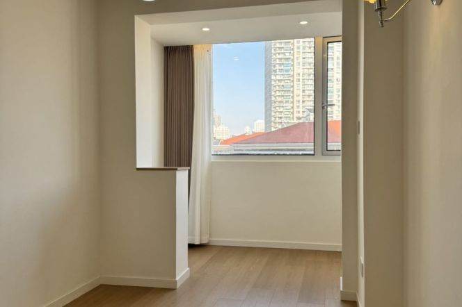 Fancy 4Br-2ba 200Sqm +balcony | Hongqiao rd metro L3/4/10 | 6F elevator | Central AC + floor heating