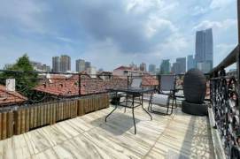 Good value 3br with terrace near Jiangsu Rd M2/11