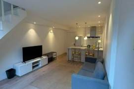 Cozy 1br loft with good lighting on South Shaanxi Road