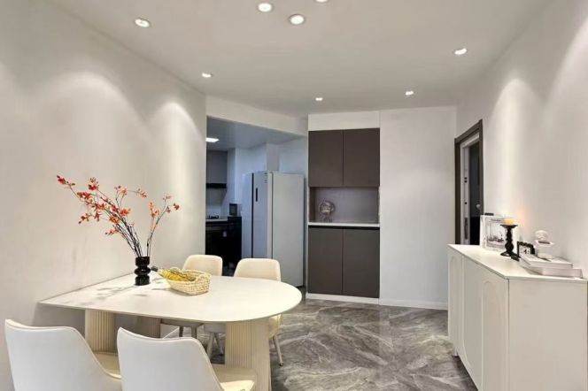 Caoyang rd elevator 1BR apartment