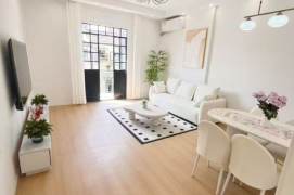 2BR 2LR /1 balcony/ modern decor / near IAPM