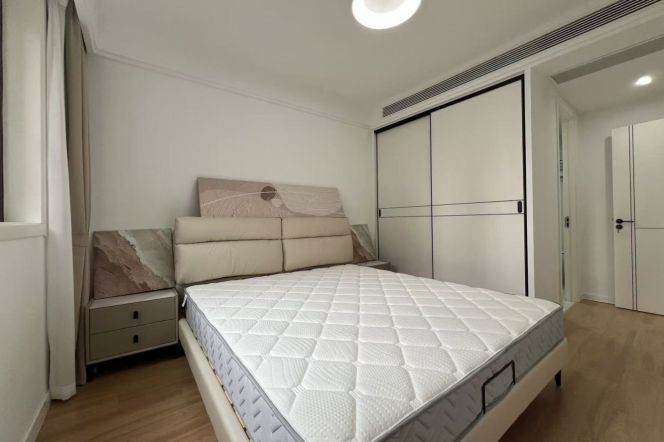 Shanghai Library elevator 2BR 2BATH with balcony