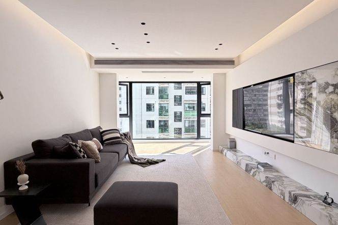 modern 3brs floor heating nice furniture beside Su zhou river line 11 only 22K