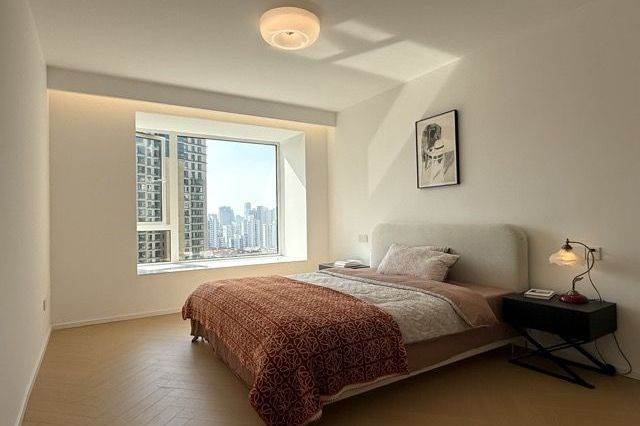 3B2B，Good Lighting，Near Zhongshan Park Station,Line 2