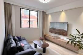 Charming apt L2/15 Loushanguan rd