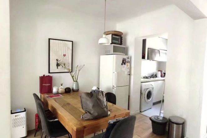 2-story entire house 2BR 2Baths near IAPM 16.5k