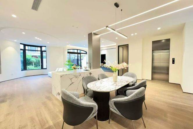 Villa/newly/big living/garden/terrace/high level/Xuhui riverside/Huangpu downtown