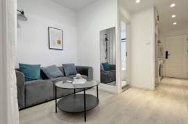 Loushanguan rd 1BR 1LR@L2/15,bright room/cozy&clean/nice location