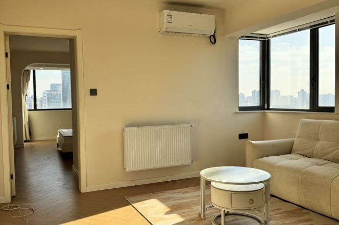 Bright 1Br 21F |  South Shanxi rd & Mid Huaihai rd Mt | Elevator + Heating