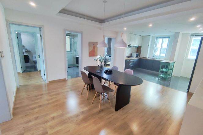 Spacious 3br/2bt Flat beside Laowai Jie