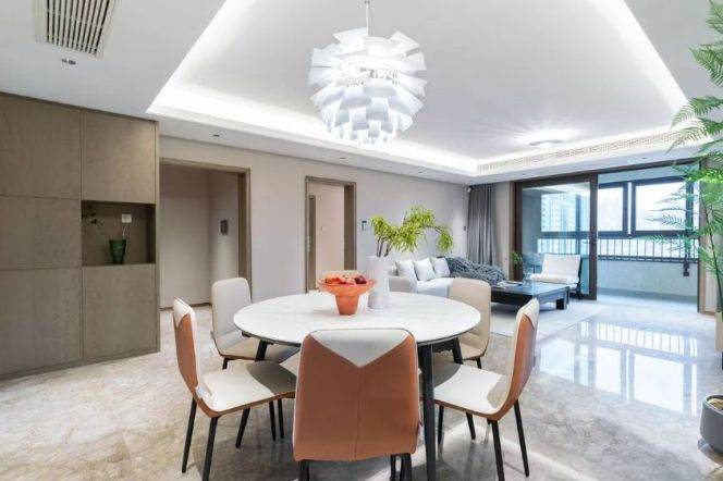 modern 4brs floor heating nice balcony near Yuyuan garden line 10,14 