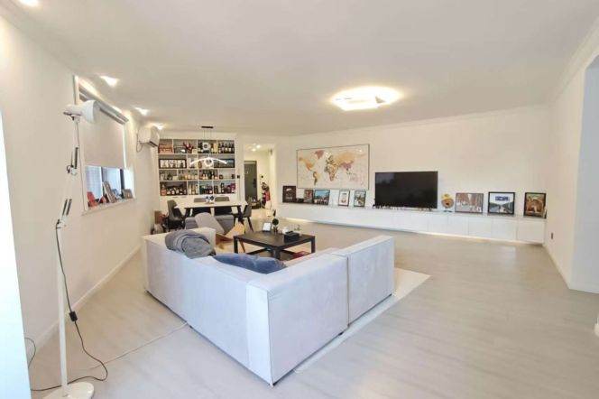 Elevator Large 3Brs+2Bth L3/4/10