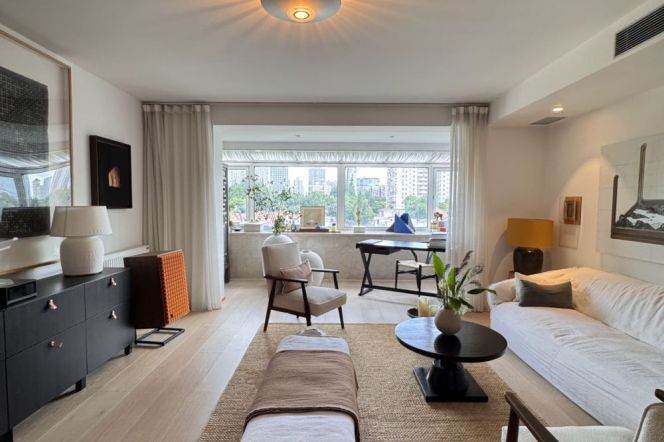 modern duplex 3brs floor heating open balcony in most central Heng shan road