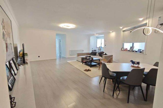 Elevator Large 3Brs+2Bth L3/4/10