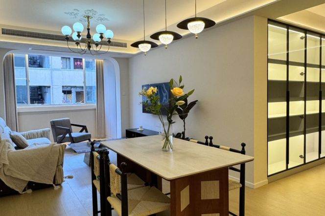 Impressive 1BR Apt + storage | Jiao Tong Univer.L10&11 | Heating ,11.2K