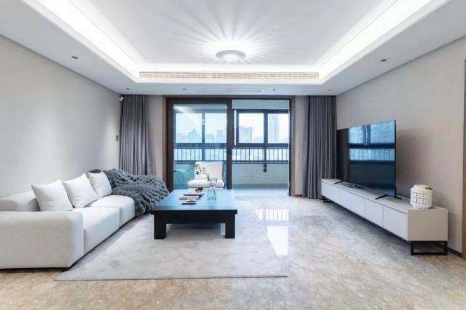 modern 4brs floor heating nice balcony near Yuyuan garden line 10,14 