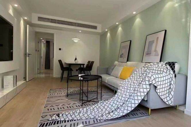 Homey 1br old apt in Jing'an with Wall heating    L13&14