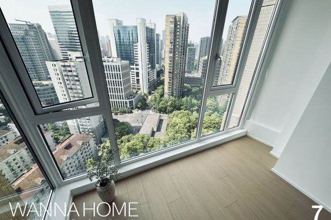 Luxury Compound/Line 1/12/13 MT/Suzhou Creek/Fantastic View/Large Storages/Cozy2br