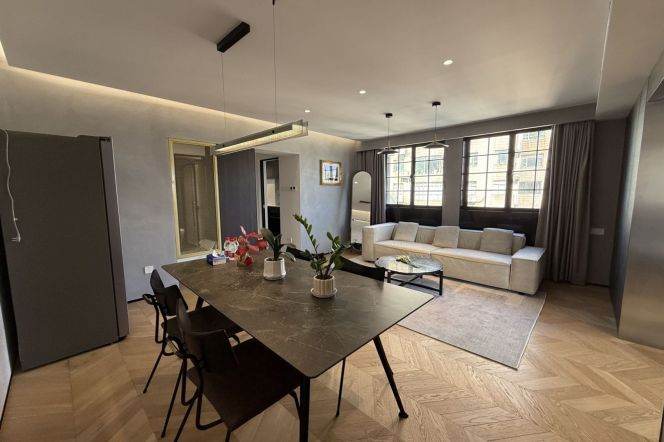 Hongqiao Rd Station Elevator 2Br High-floor Line3/4/10