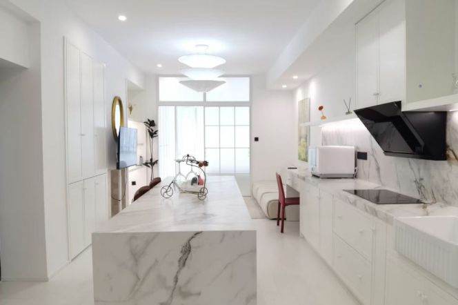 Cozy 2br(or 1+1 bedroom) @Line 1 Hengshan Road St.