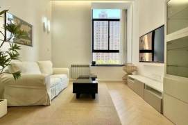 High Ceiling super modern 1br 10.5K nice decoration great location M2/7/14 Jing'an 