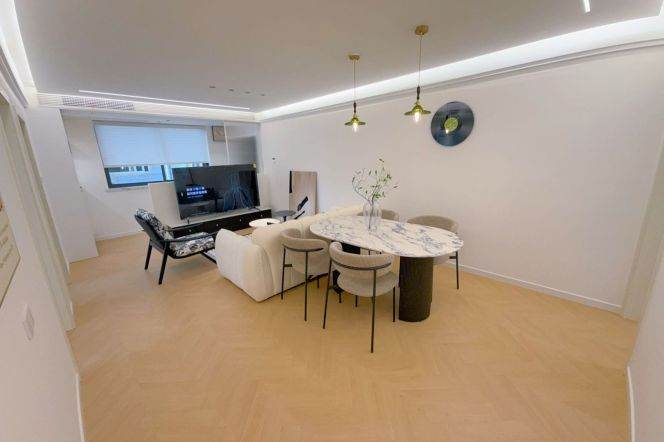 15k Spacious 3Br 2Bathr with floor heating Nr Zhongshan Park Rd.line2/3/4