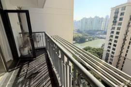 Nice balcony 3BR 1BA /  Spacious / Bright / Modern/ Quiet / Good view